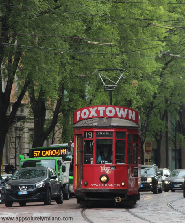Tram advertising for Fox Town outlet