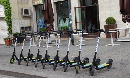 Escooters Hlebitz in Corso Garibaldi, Brera, Milan
